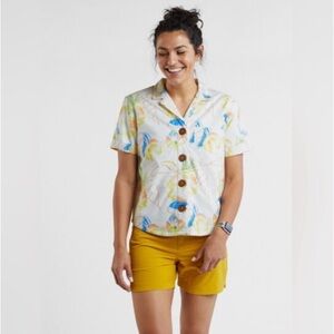 California Cowboy The High Water Riviera Flora Top Sz M Pina Colada Party Shirt